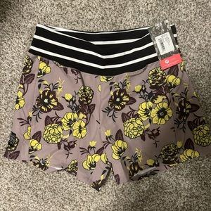 NWT Oiselle AMD Shorts